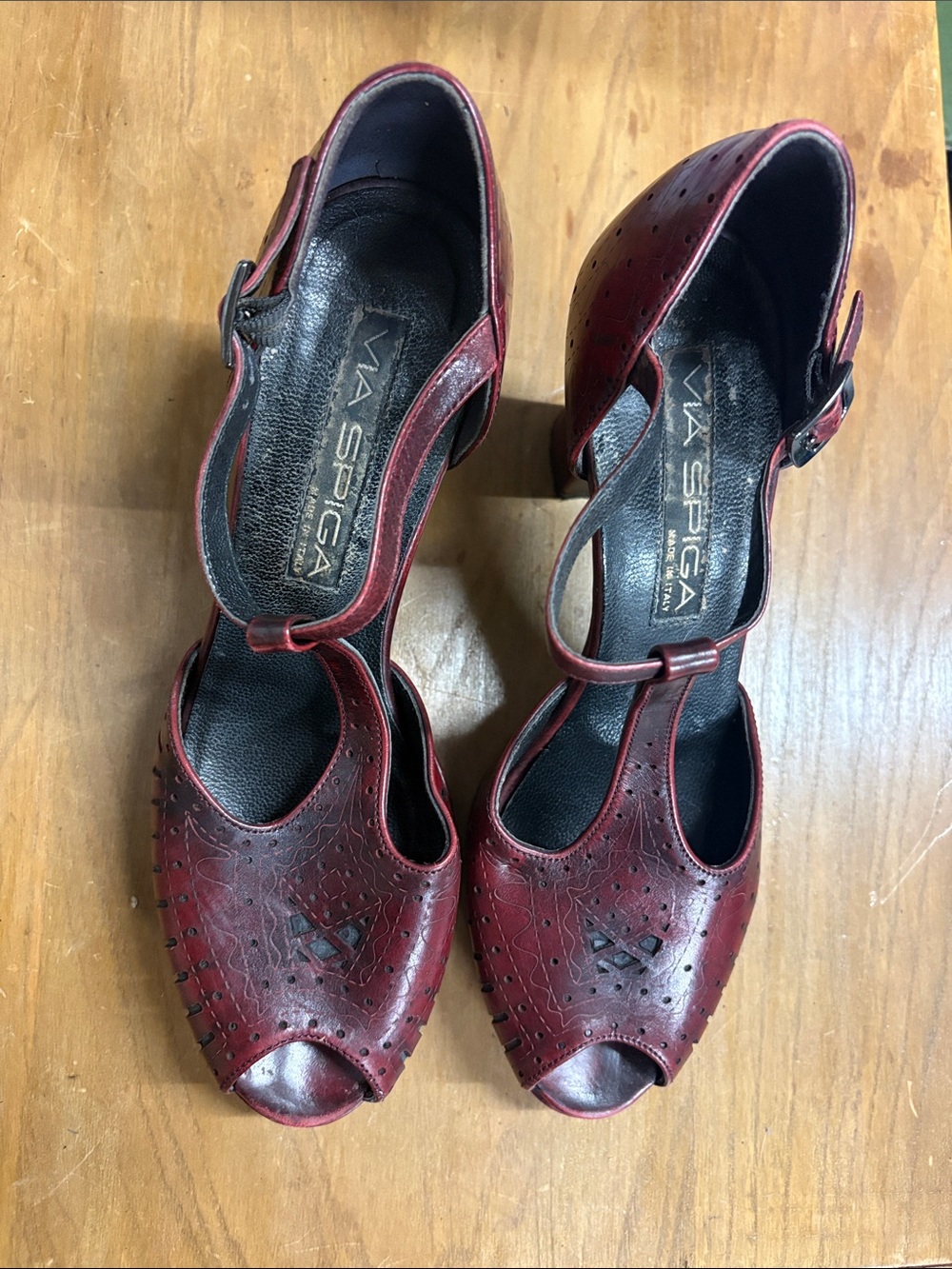 Via Spiga Women's Red T-Strap Peep Toe Embroidered Heels
